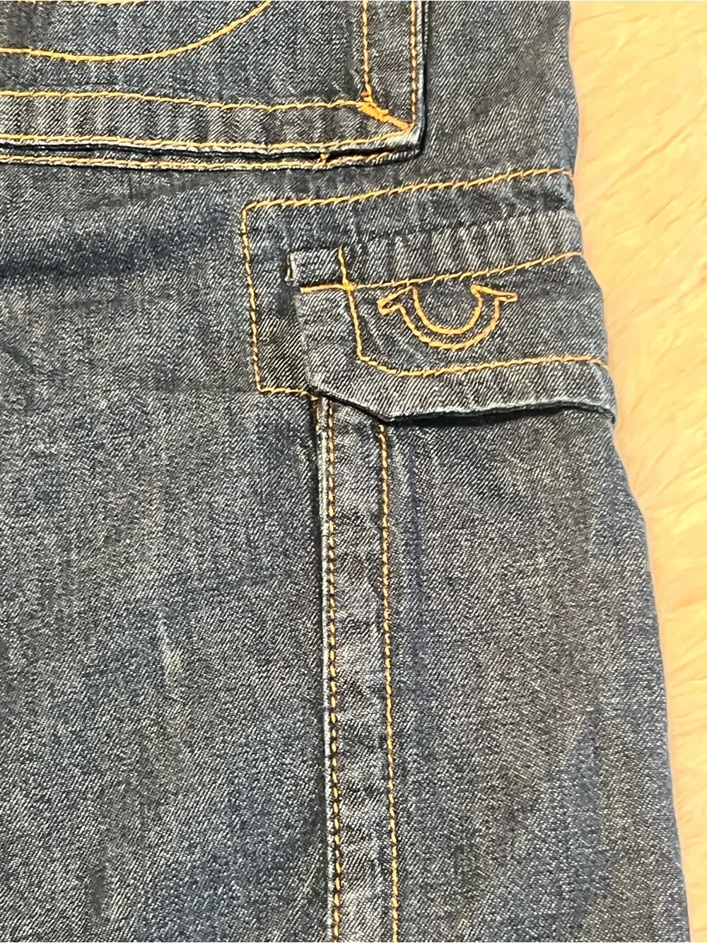True Religion shorts sz 40
